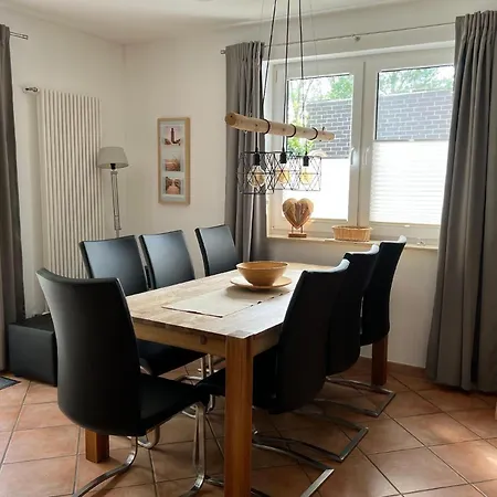 Für 5 Personen Ca 80 Qm In Glowe, Ostseeküste Deutschland Rügen Apartment *